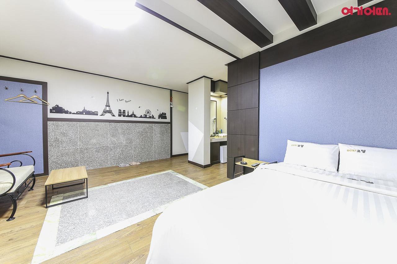 Theme Motel Mokpo Bagian luar foto