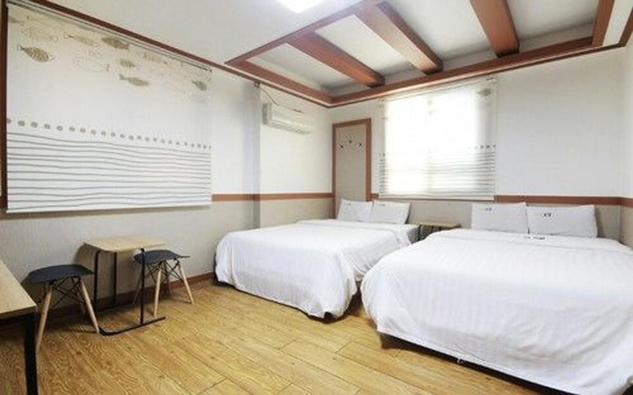 Theme Motel Mokpo Bagian luar foto